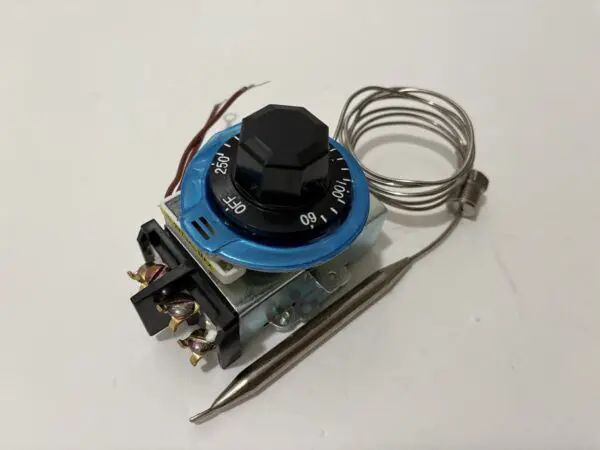 Genuine Temperature Control 125-277 VAC Thermostat for Electric Steam Table